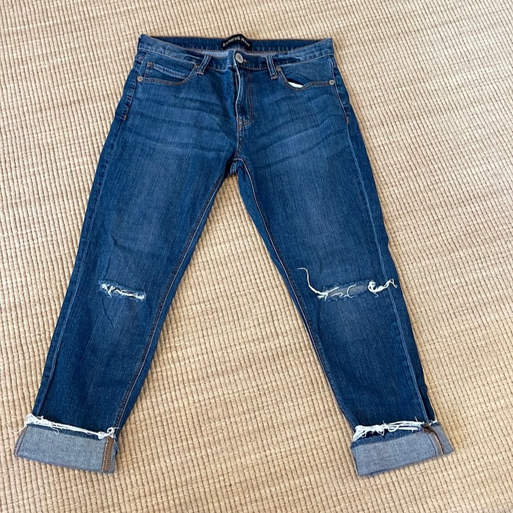 Express Girlfriend mid rise Denim blue Jeans Distressed women’s size 8